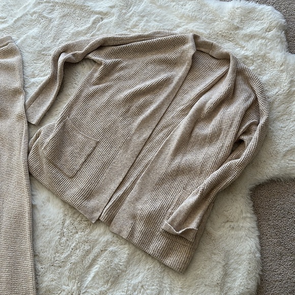 Knit lounge set - Picture 3 of 3